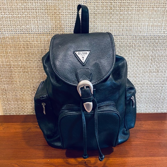 🌟HP🌟VTG 1990s Guess Large Black Drawstring Backpack